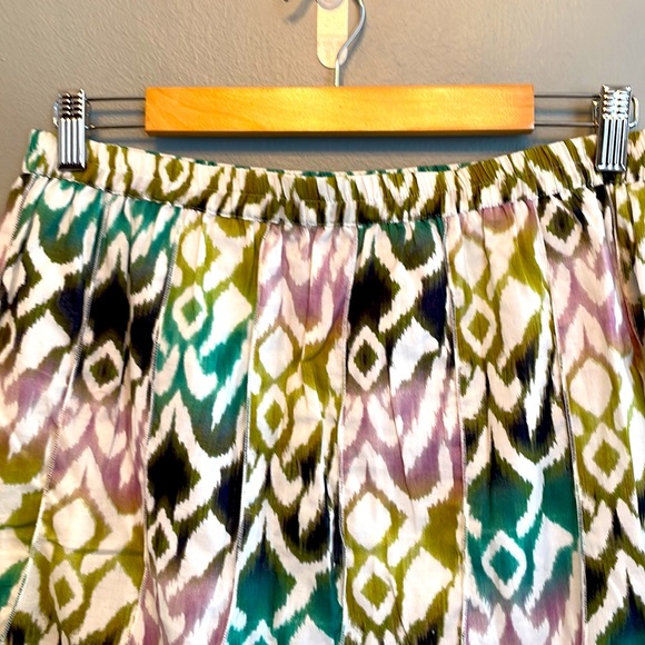 Fun tie dye printed a-line cotton skirt with ruffles and an elastic waist - Picture 2 of 4